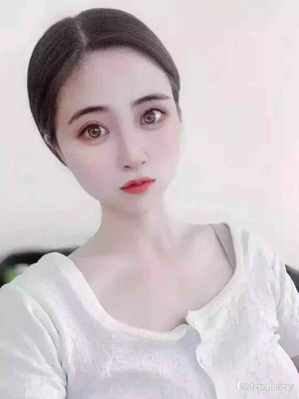 Qi Profile image 2